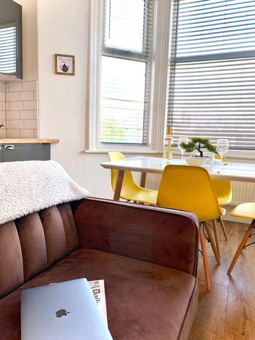 Beautiful Space Stylish And Modern! Perfect Location Blackpool Exterior foto